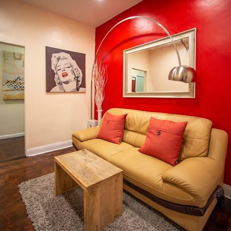 Private Room In A Shared Apartment 15 Minutes To Times Square! 纽约 外观 照片