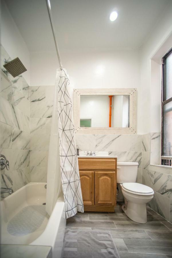 Private Room In A Shared Apartment 15 Minutes To Times Square! 纽约 外观 照片